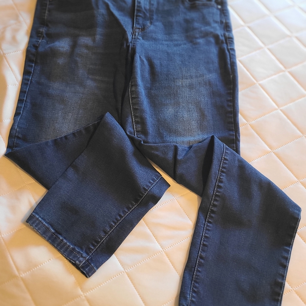 Apt 9 Jeans 14 Skinny Jeans